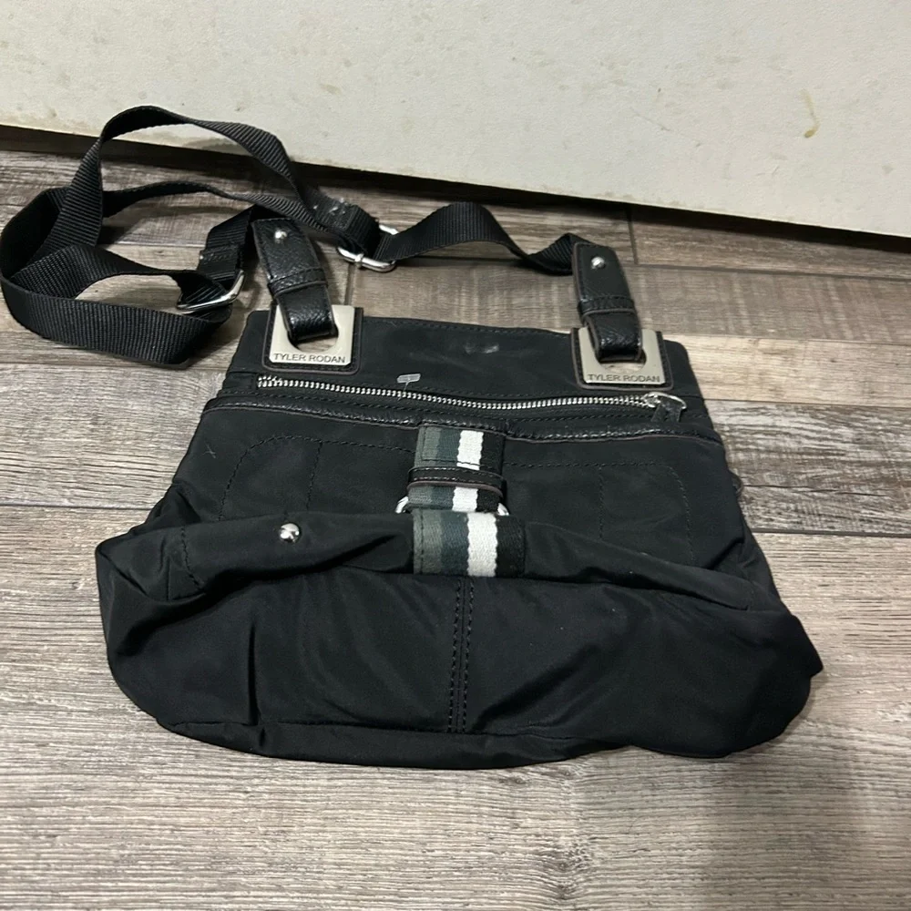 Tyler Rodan black and grey Cross body purse bag